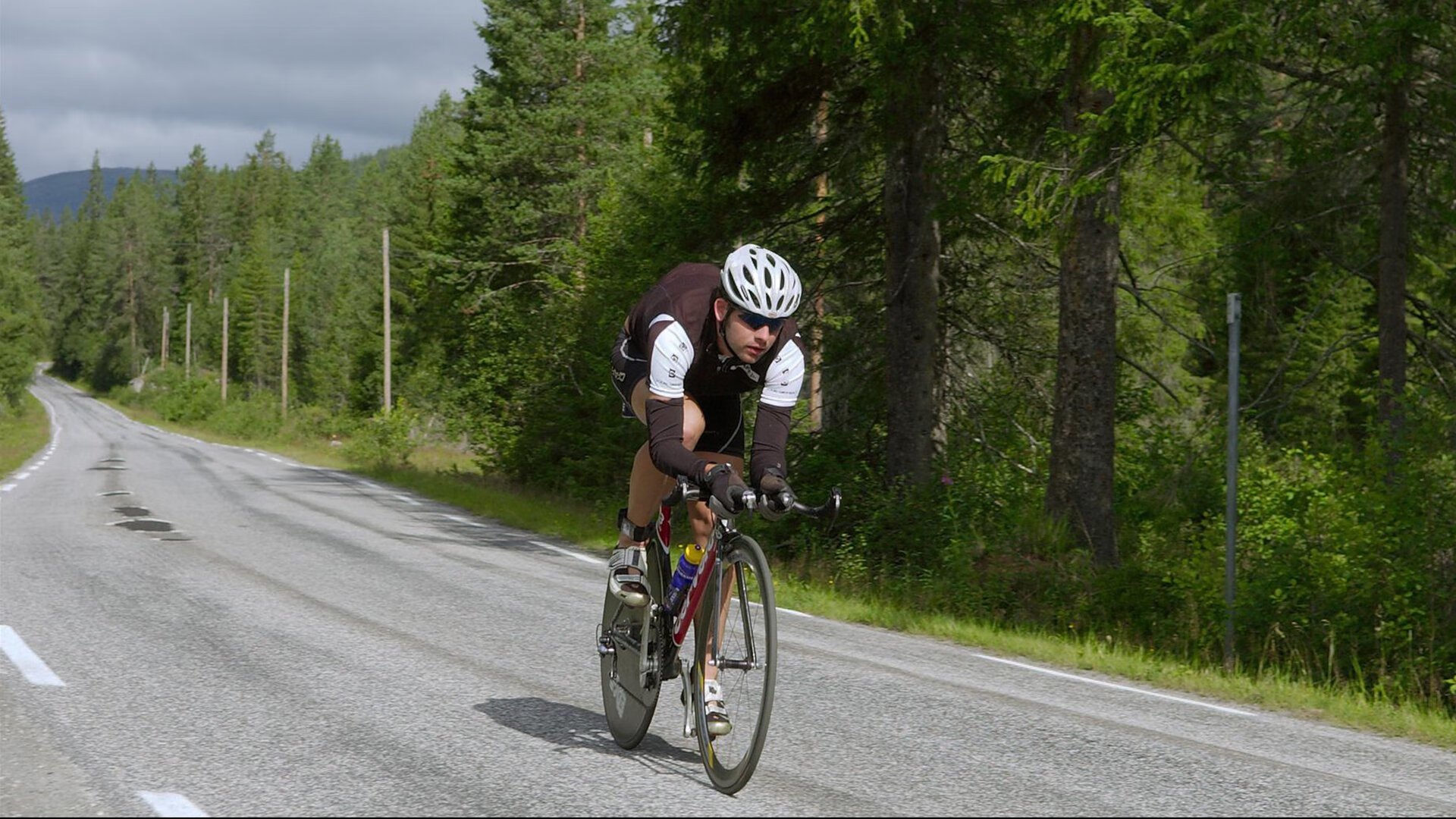 “胡利安·门德斯的领导能力和球技,推动阿根廷美洲狮队成为橄榄球强国”
